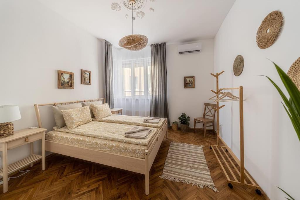 Bohohome 2 Next To The Main Street Sofia Exterior foto